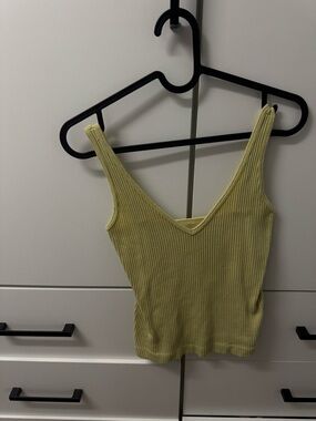 Aura Ribbed V-Neck Tank Top - Olive Green Yellow